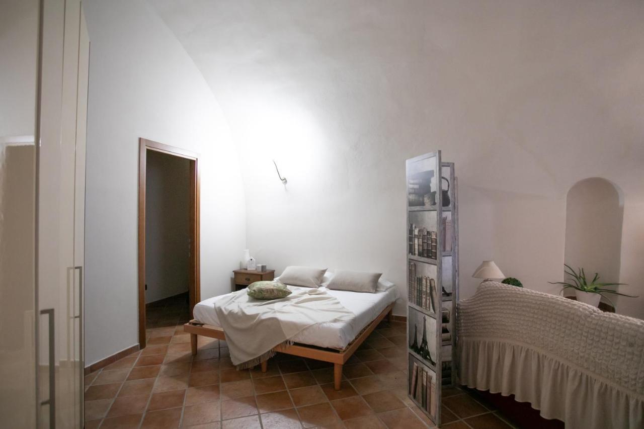La Chicca Di Paola Apartment Ловере Екстериор снимка