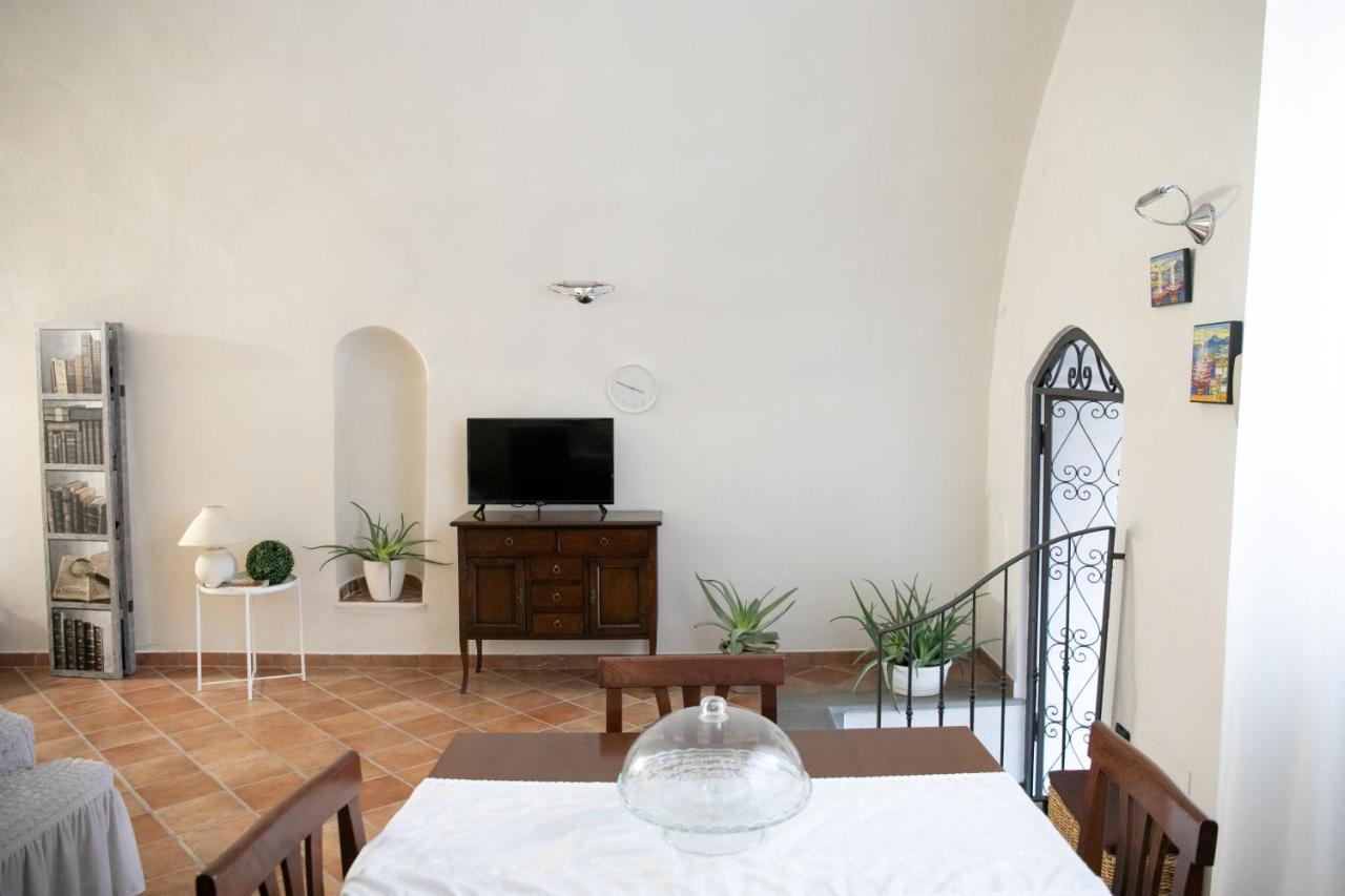 La Chicca Di Paola Apartment Ловере Екстериор снимка